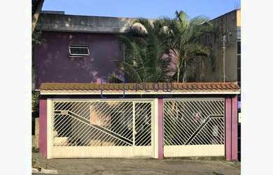 Imagem: A casa possui 3 Dormitórios, 2 Banheiros, 250m² de Área e