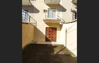 Imagem: A casa possui 2 Dormitórios, 2 Banheiros, 1 Vaga na garagem