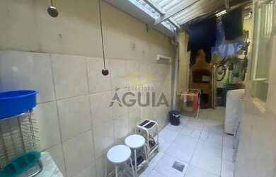 Imagem: A casa possui 2 Dormitórios, 1 Banheiro, 1 Vaga na garagem