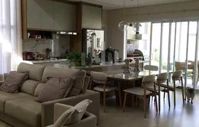 Imagem: A casa em condomínio possui 3 Dormitórios, 4 Banheiros, 4