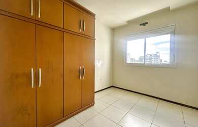 Imagem 9: Apartamento central à venda, com ótima localização, andar alto, com...