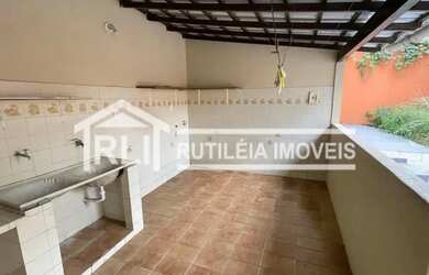 Imagem 3: Rutileia Imóveis vende excelente casa no bairro Jardim Imperial, Itaboraí...