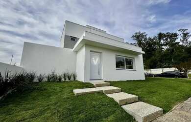 Imagem 2: Casa nova com 4 dormitórios 2 suítes , 4 banheiros e gourmet com churrasqueira