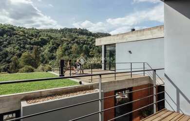 Imagem 10: Casa em condomínio. Churrasqueira, Imóvel mobiliado, VarandaeLareira