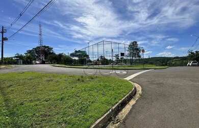 Imagem: O terreno possui 401m² de Área e está localizado em Horto