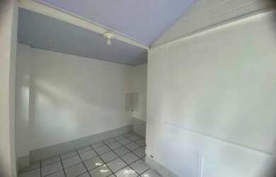 Imagem 16: Casa - Florianópolis SC. Piscina, Churrasqueira, 80m² de Áreae2 Banheiros