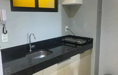 Imagem: O studio possui 1 Dormitório, 1 Banheiro, 1 Vaga na garagem