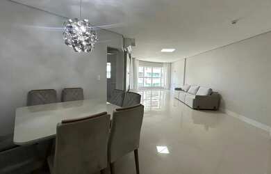 Imagem: O apartamento possui 4 Dormitórios, 4 Banheiros, 4 Vagas na