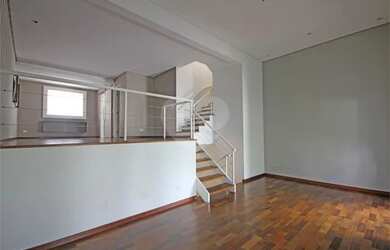 Imagem 7: Alto de Pinheiros. Piscina, Churrasqueira, Ar-condicionadoeLareira