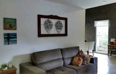 Imagem 7: Casa em Itaipu. Piscina, Churrasqueira, Guarda roupae193m² de Área