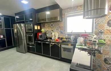 Imagem 13: Cobertura mobiliada - venda por R$ 4.360.000 ou aluguel por R$ 25.409/mês...