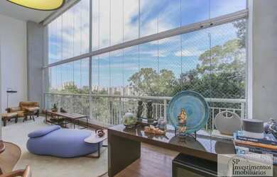 Imagem: O apartamento possui 4 Dormitórios, 5 Banheiros, 4 Vagas na