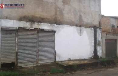 Imagem: O depósito possui 2 Vagas na garagem e 400m² de Área e está