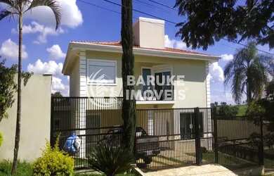 Imagem: A casa em condomínio possui 4 Dormitórios, 5 Banheiros, 2