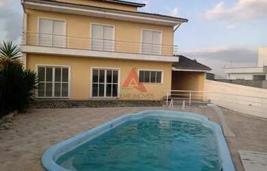 Imagem: A casa em condomínio possui 4 Dormitórios, 3 Banheiros, 3