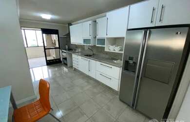 Imagem 3: Amplo apartamento TUBARÃO