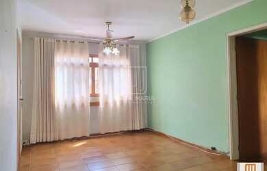 Imagem: O apartamento possui 3 Dormitórios, 1 Banheiro, 1 Vaga na garagem