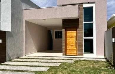 Imagem: A casa à venda possui 2 Dormitórios, 3 Banheiros, 2 Vagas