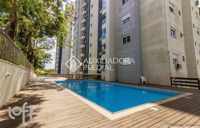 Imagem: O apartamento possui 2 Dormitórios, 1 Banheiro, 1 Vaga na garagem