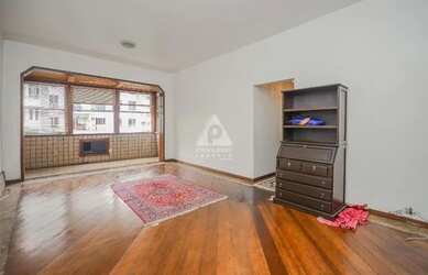 Imagem: O apartamento à venda possui 2 Dormitórios, 2 Banheiros, 1