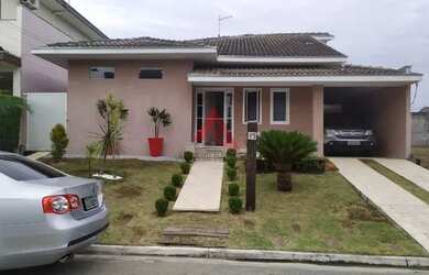 Imagem: A casa em condomínio possui 3 Dormitórios, 3 Banheiros, 2