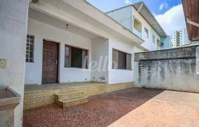 Imagem: A casa possui 5 Dormitórios, 3 Banheiros, 1 Vaga na garagem