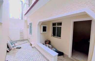 Imagem: A casa possui 2 Dormitórios, 1 Banheiro, 120m² de Área e