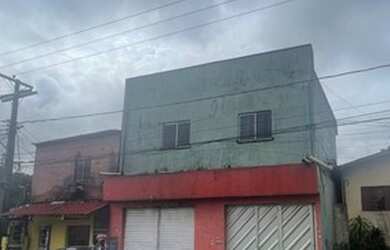 Imagem: A casa possui 5 Dormitórios, 5 Banheiros, 1 Vaga na garagem