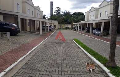 Imagem: A casa em condomínio possui 2 Dormitórios, 3 Banheiros, 2