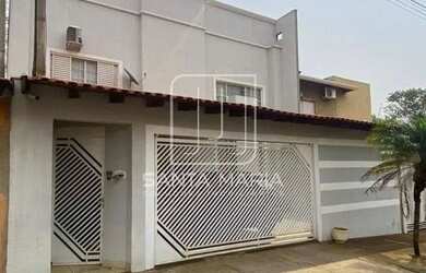 Imagem: A casa possui 3 Dormitórios, 3 Banheiros, 2 Vagas na garagem