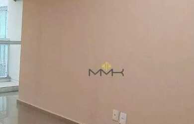 Imagem: O apartamento possui 1 Dormitório, 1 Banheiro, 1 Vaga na garagem