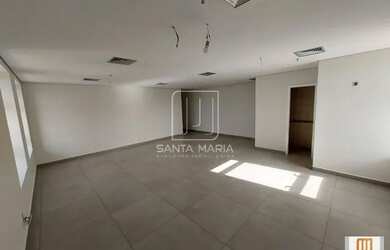 Imagem: O depósito possui 1 Vaga na garagem, 63m² de Área e está