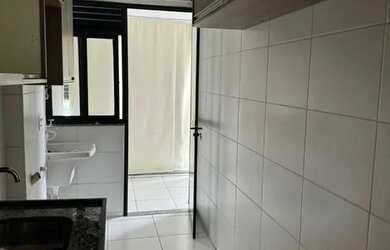 Imagem: O depósito possui 2 Vagas na garagem, 58m² de Área e está