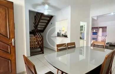 Imagem: A casa em condomínio possui 3 Dormitórios, 1 Banheiro, 2 Vagas