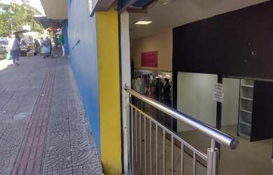 Imagem: O depósito possui 4 Vagas na garagem, 20m² de Área e está