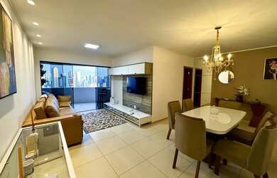 Imagem: O apartamento possui 4 Dormitórios, 5 Banheiros, 2 Vagas na