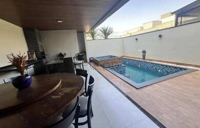 Imagem: Sobrado à venda em Paulínia, Vila Monte Alegre, com 4 quartos