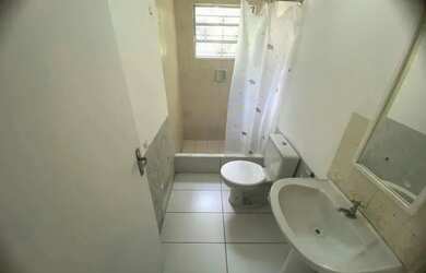 Imagem 15: Casa - Florianópolis SC. Piscina, Churrasqueira, 80m² de Áreae2 Banheiros