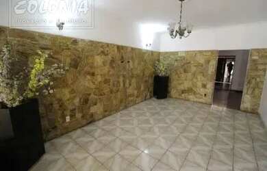 Imagem: A casa possui 3 Dormitórios, 4 Banheiros, 2 Vagas na garagem