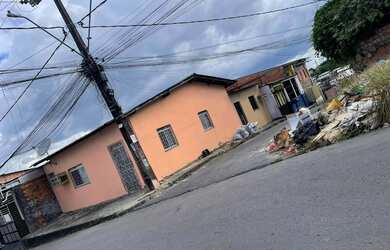 Imagem: A casa possui 2 Dormitórios, 2 Banheiros, Imóvel novo e está