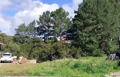 Imagem: O terreno possui 660m² de Área e está localizado em Gramado