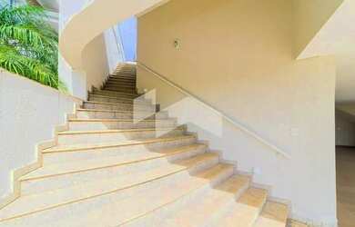 Imagem 10: Casa de condomínio com 431.49 m², 4 quartos sendo 4 suítes para alugar...