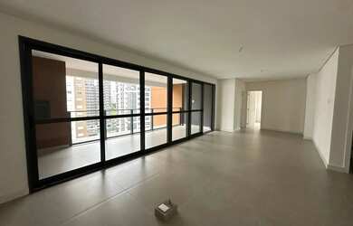 Imagem: O apartamento possui 3 Dormitórios, 4 Banheiros, 3 Vagas na