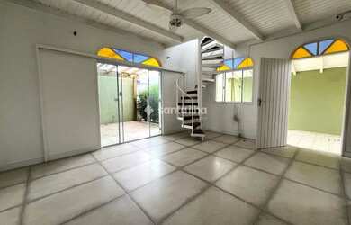 Imagem 2: Casa com 5 suítes para alugar, 200m² - Lagoa da Conceição - Florianópolis/SC