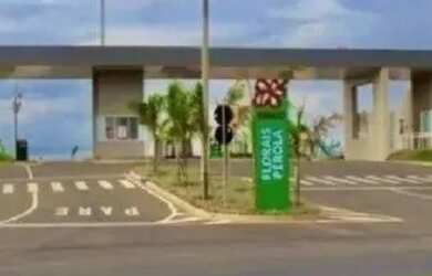 Imagem: O terreno possui 180m² de Área e está localizado em Ribeirão