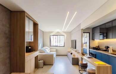 Imagem: O apartamento possui 1 Dormitório, 1 Banheiro, 1 Vaga na garagem