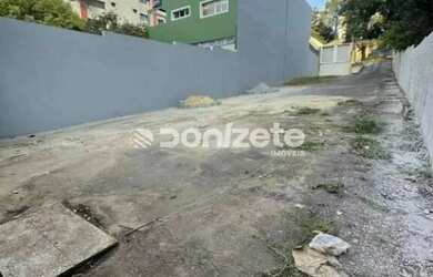 Imagem: O terreno possui 437m² de Área e está localizado em Vila