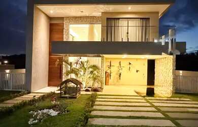 Imagem: A casa em condomínio possui 4 Dormitórios, 5 Banheiros, 4