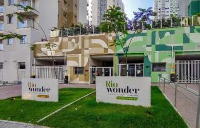 Imagem: O apartamento possui 2 Dormitórios, 1 Banheiro, 1 Vaga na garagem