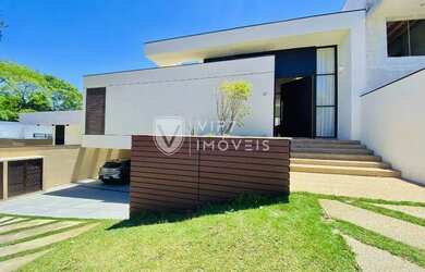 Imagem: A casa em condomínio possui 3 Dormitórios, 5 Banheiros, 5